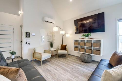 a living room with a couch and chairs at Luxury Barndo 2B Europe Style Farm Stay Fresh Eggs in Jefferson City