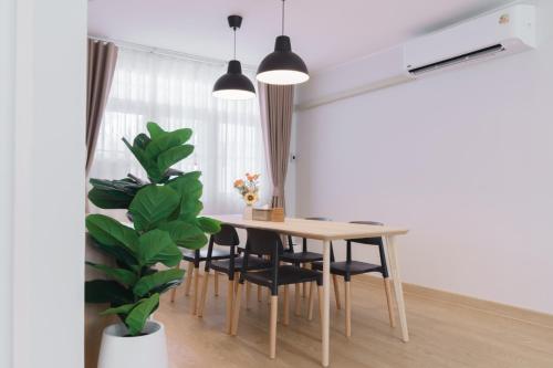 Χώρος καθιστικού στο Huai Khwang Cozy Home Comforts