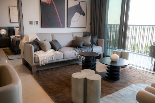 Spacious Unit With Burj Khalifa View