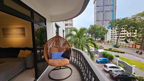Posezení v ubytování Noble Villa Condo Georgetown City Center Macalister 3 Bedroom 2 Carpark