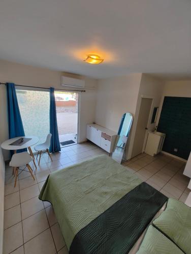 En eller flere senge i et værelse på Casa Pax - Habitación el Oasis Secreto Frente al Mar