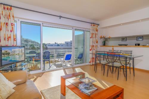 Beautiful two bedroom apartment in Lagos Marina with shared pool