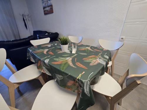 Sunny bungalow La Mata with sea views