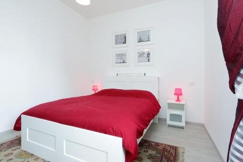 Bright Vatican 2 bedroom Apartment