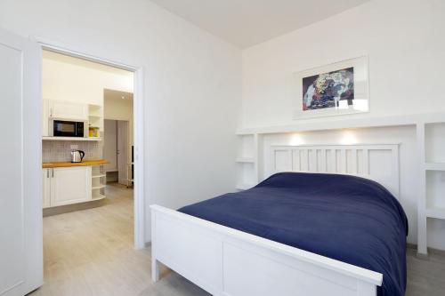 Bright Vatican 2 bedroom Apartment