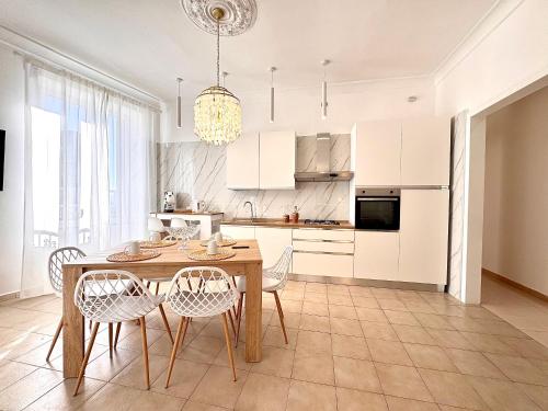 Kuchyňa alebo kuchynka v ubytovaní Galasso Apartments