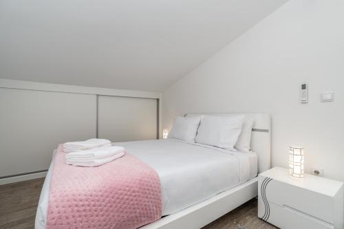 Ana's View, cozy apartment, AC, sea view & parking