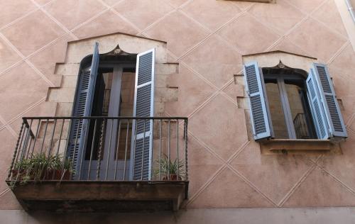 Edificio en el que se encuentra el albergue