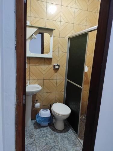 Casa de praia completa, com ar condicionadoにあるバスルーム