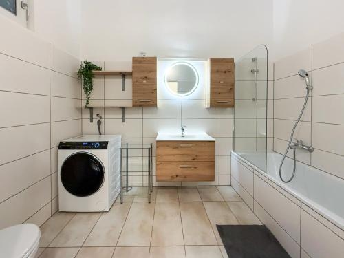 N20 Enjoy Apartments, AC, Quiet Street, Amazing Place