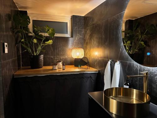 Fotografie z fotogalerie ubytování Studio 54, central lägenhet i toppskick v destinaci Mölndal