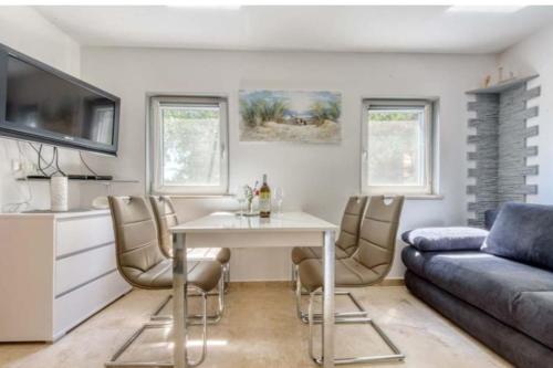 Apartment Dari