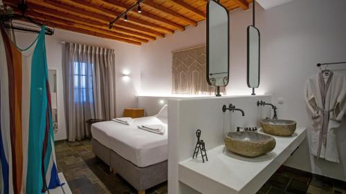 Koupelna v ubytování C Suites Mykonos