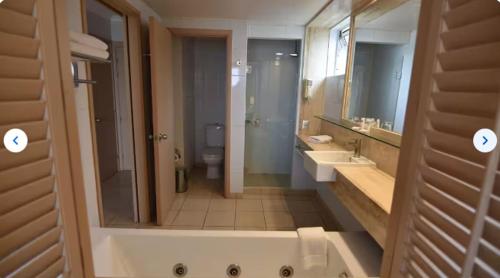 Koupelna v ubytování Departamento Hippocampus Resort & Spa Con Cón