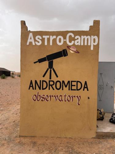 Certifikát, hodnocení, plakát nebo jiný dokument vystavený v ubytování Andromeda Desert Astro Camp