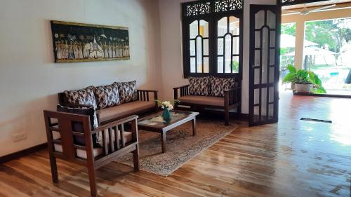 Posezení v ubytování Lanka Beach Grand Villa