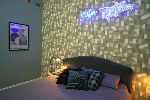 2M Apartments The NoLo Suite Urban and Bright