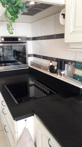 Dapur atau dapur kecil di MON PRESLOT Borne de recharge électrique payante