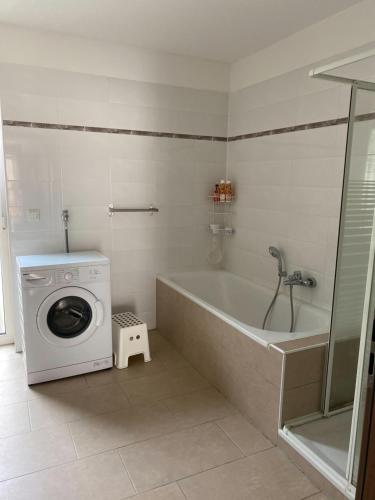 Et badeværelse på Business Apartment