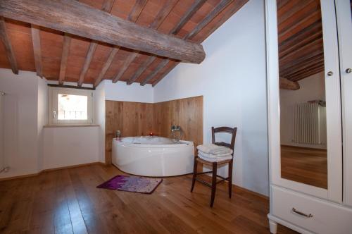 Gallery image of Castle Holiday Home in Castagneto Carducci
