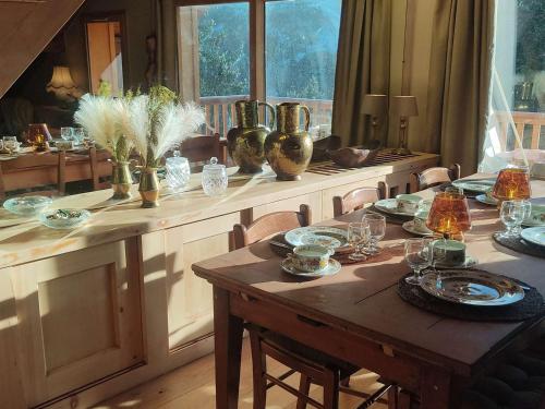 Photo de la galerie de l'établissement Appartement 3 pièces avec mezzanine pour 7 pers., proche pistes, Méribel, parking et confort - FR-1-180-643, à Les Allues