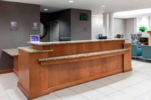 a lobby with a reception counter in a hospital at Residence Inn by Marriott Chicago Lake Forest/Mettawa in Mettawa