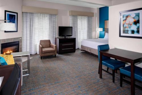 Residence Inn by Marriott Cleveland Downtown Image