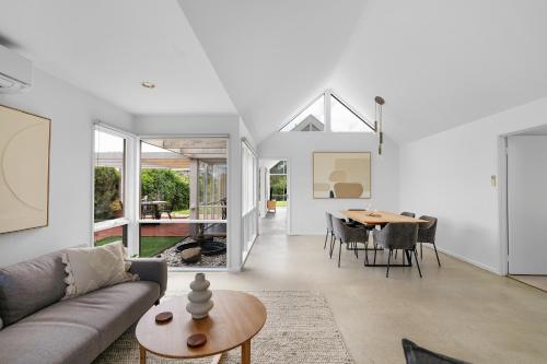 Posezení v ubytování Blairgowrie Beach House