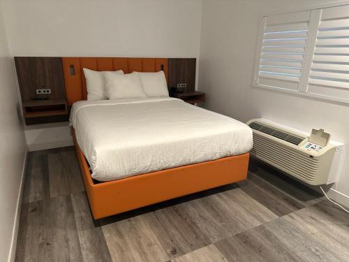 Hotel Rudra - Hollywood Image