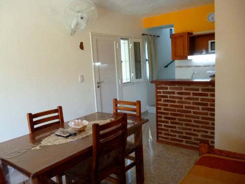 Kuchyň nebo kuchyňský kout v ubytování Apartamentos Barranca de Termas