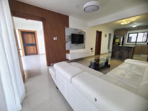 Cama king, piscina 3 habitacines