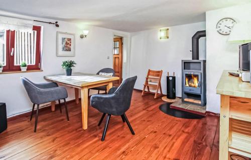 TV a/nebo společenská místnost v ubytování Ferienwohnung Röbelmüritz