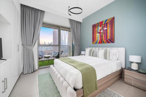 Ένα ή περισσότερα κρεβάτια σε δωμάτιο στο Arthouse Views - Burj Khalifa view & Dubai Mall access