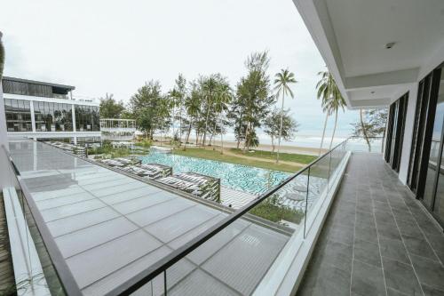 Bazén v ubytování Roxy Beach Resort nebo v jeho okolí