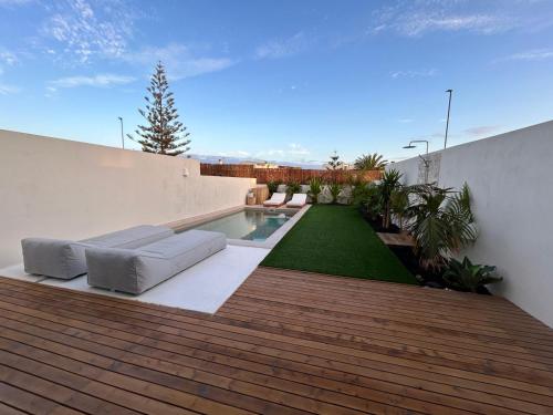 CASA DAMAR with Sea View & Heated pool