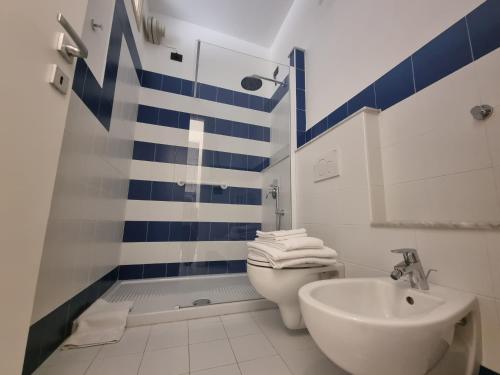Bilik mandi di Residence La Palma
