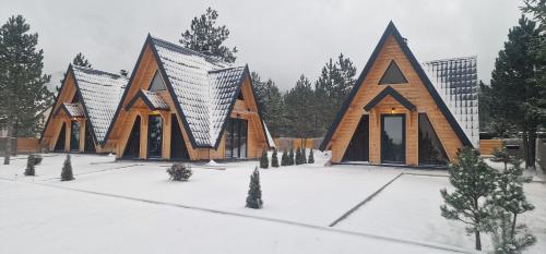 Φωτογραφία από το άλμπουμ του LandHaus Tri Vikendice - Idiličan boravak u prirodi Blidinja σε Risovac
