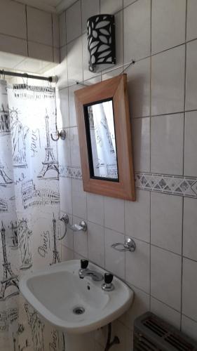 Ένα μπάνιο στο Habitacion con baño en Sweet