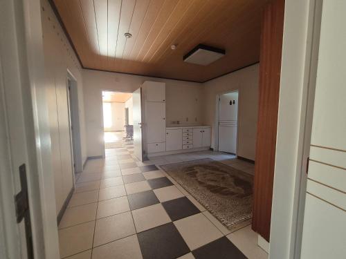 Gambar di galeri bagi Afgelegen woning met buitenjacuzzi en vergaderruimte ! di Neerpelt