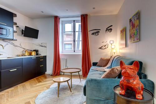 212 Suite Louboutin - Superb Apartment in Paris