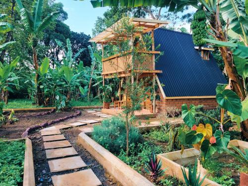 Κήπος έξω από το Natural villa Arusha