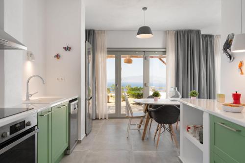 Villa Achilleos, Avlia Hill, Naxos, by NaxosVibe