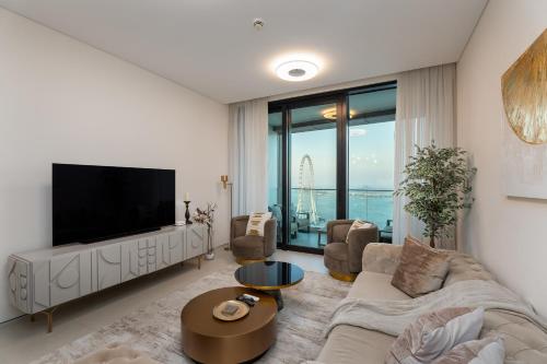 Address JBR Sea Views, Jumeirah Beach Residence, Dubai Marina - Mint Stay