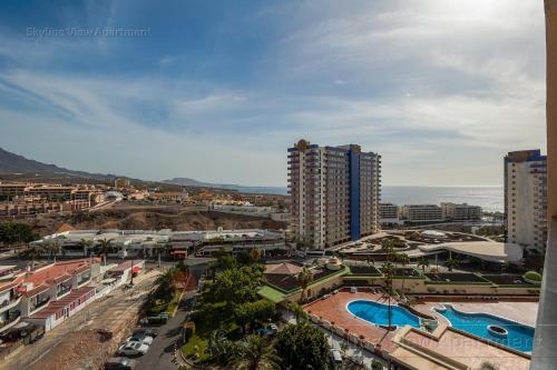 Skyline View Apartment - FREE PRIVATE Parking HIGH speed Wi-Fi