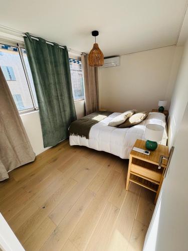 Photo de la galerie de l'établissement Magnifique appartement Bandol Hypercentre, à Bandol