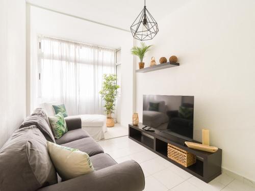 CITY FAMILY Néstor de la Torre