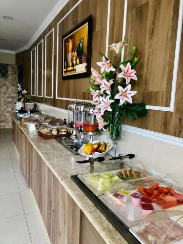 Jídlo v hotelu nebo okolí