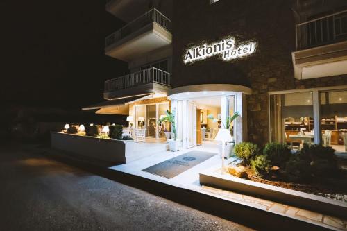 Bangunan di mana terletaknya hotel
