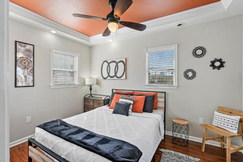 Una cama o camas en una habitación de The Hipster Studio in DTSP