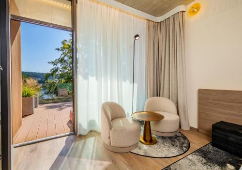 Χώρος καθιστικού στο Hotel GLAR Conference & SPA